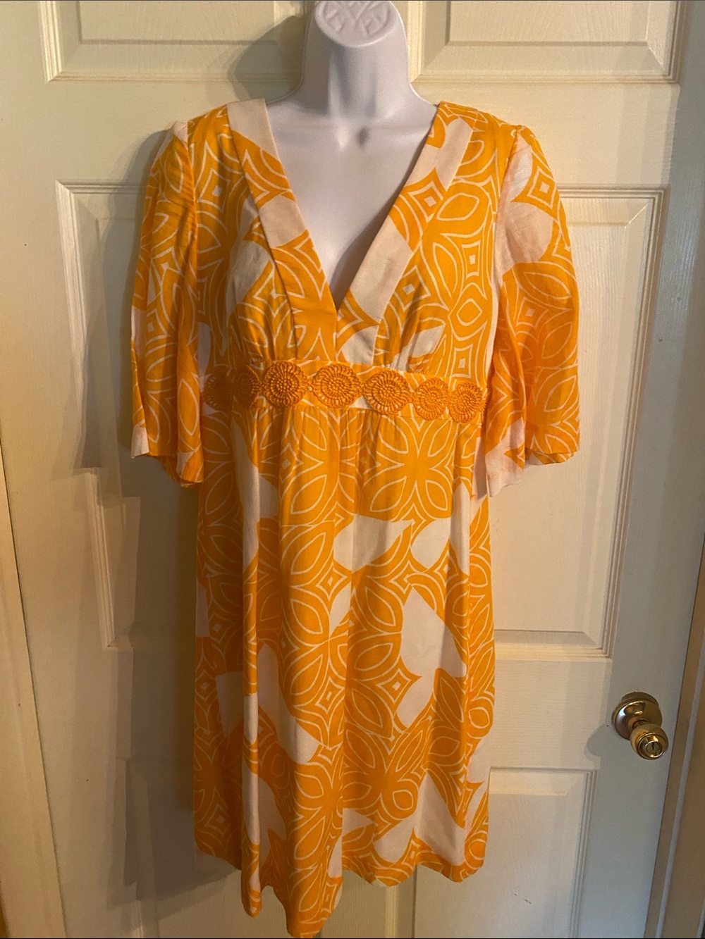 Trina Turk 10 Yellow & White Floral Empire-Waist Dress